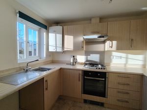 Kitchen- click for photo gallery